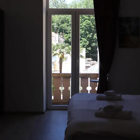 Park 2 Apartment